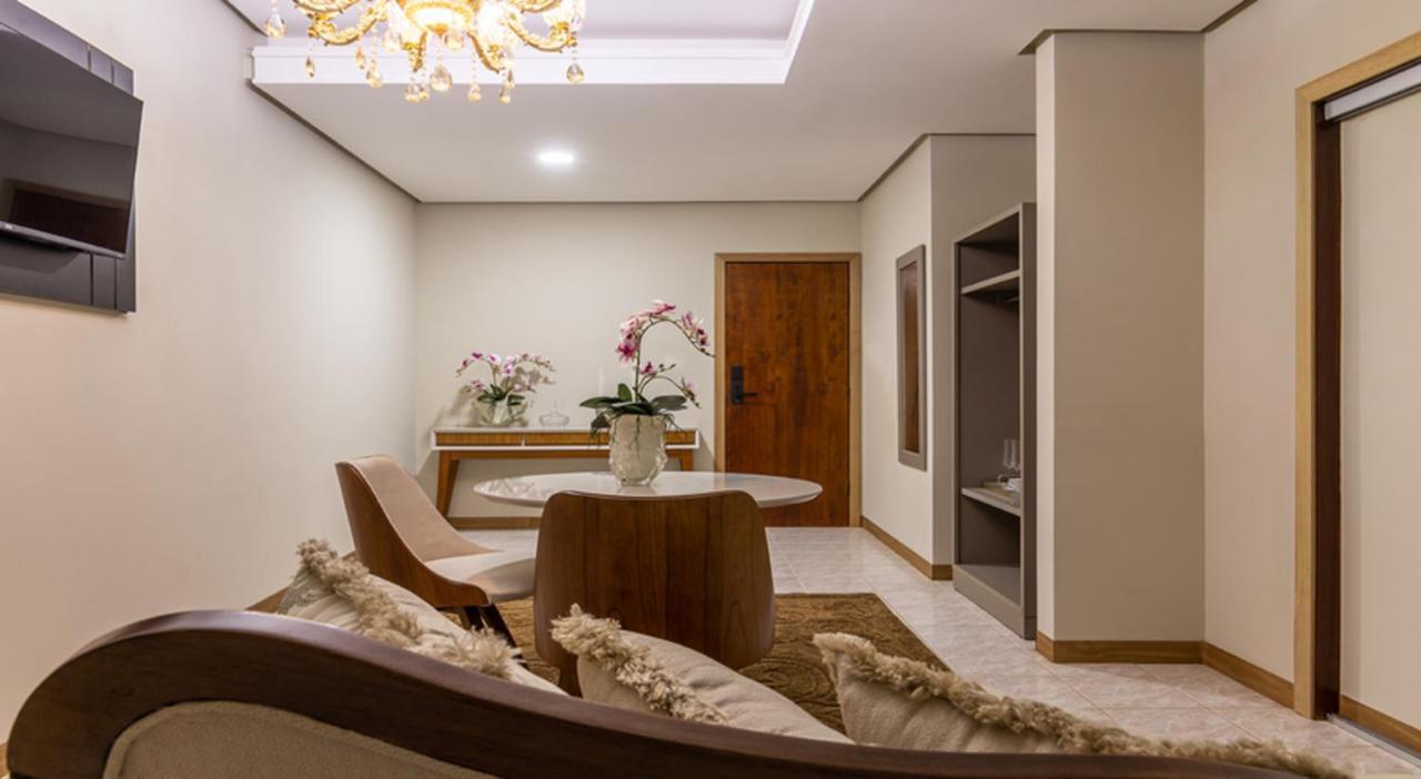 Hotel Dan Inn Uberlandia By Nacional Inn Exterior foto