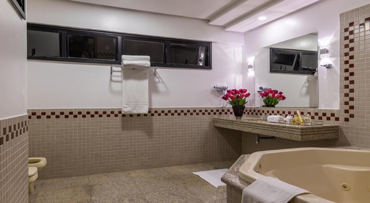 Hotel Dan Inn Uberlandia By Nacional Inn Exterior foto