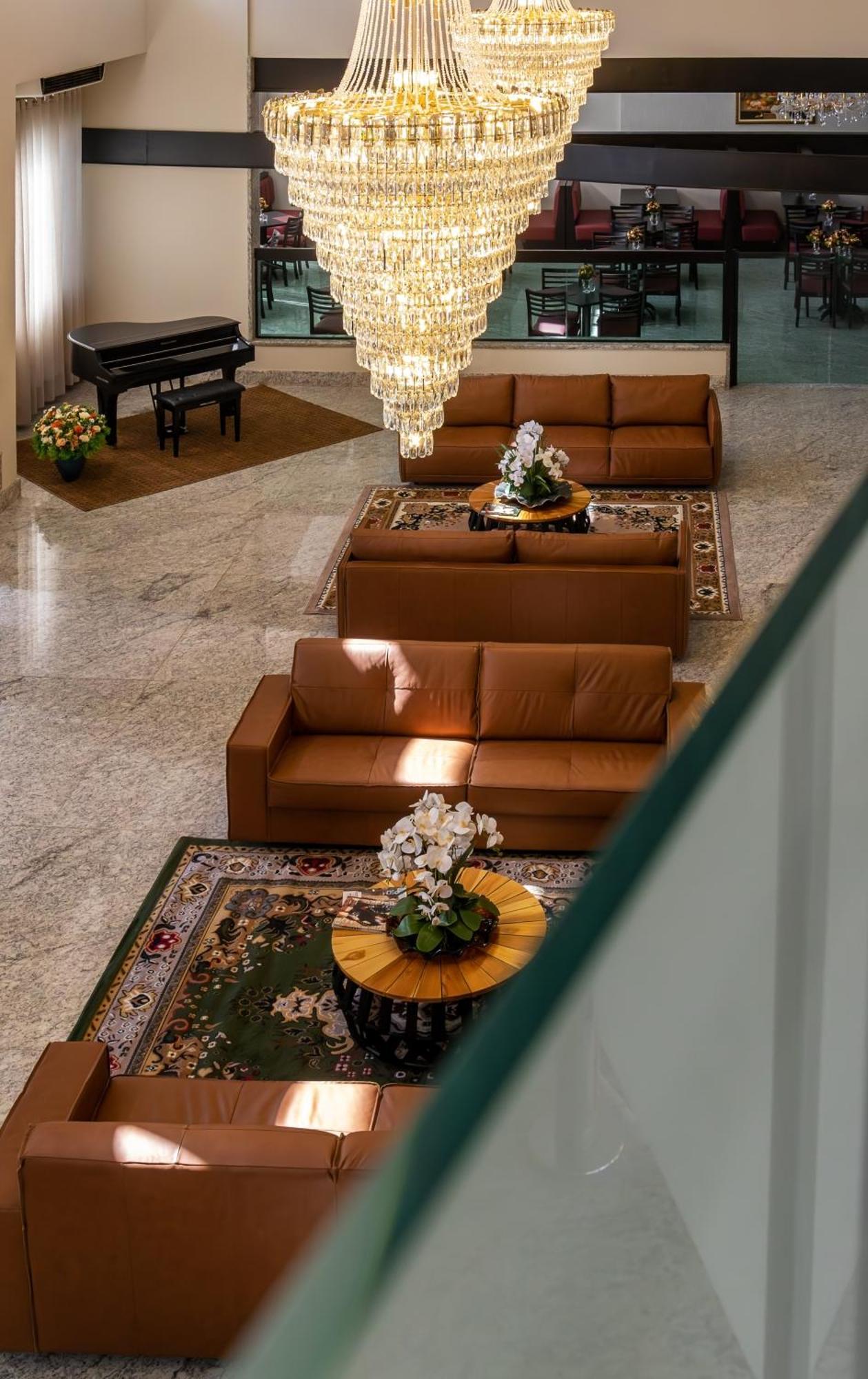 Hotel Dan Inn Uberlandia By Nacional Inn Exterior foto